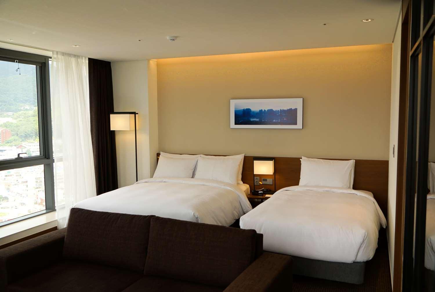 Ramada Encore By Wyndham Busan Haeundae Extérieur photo